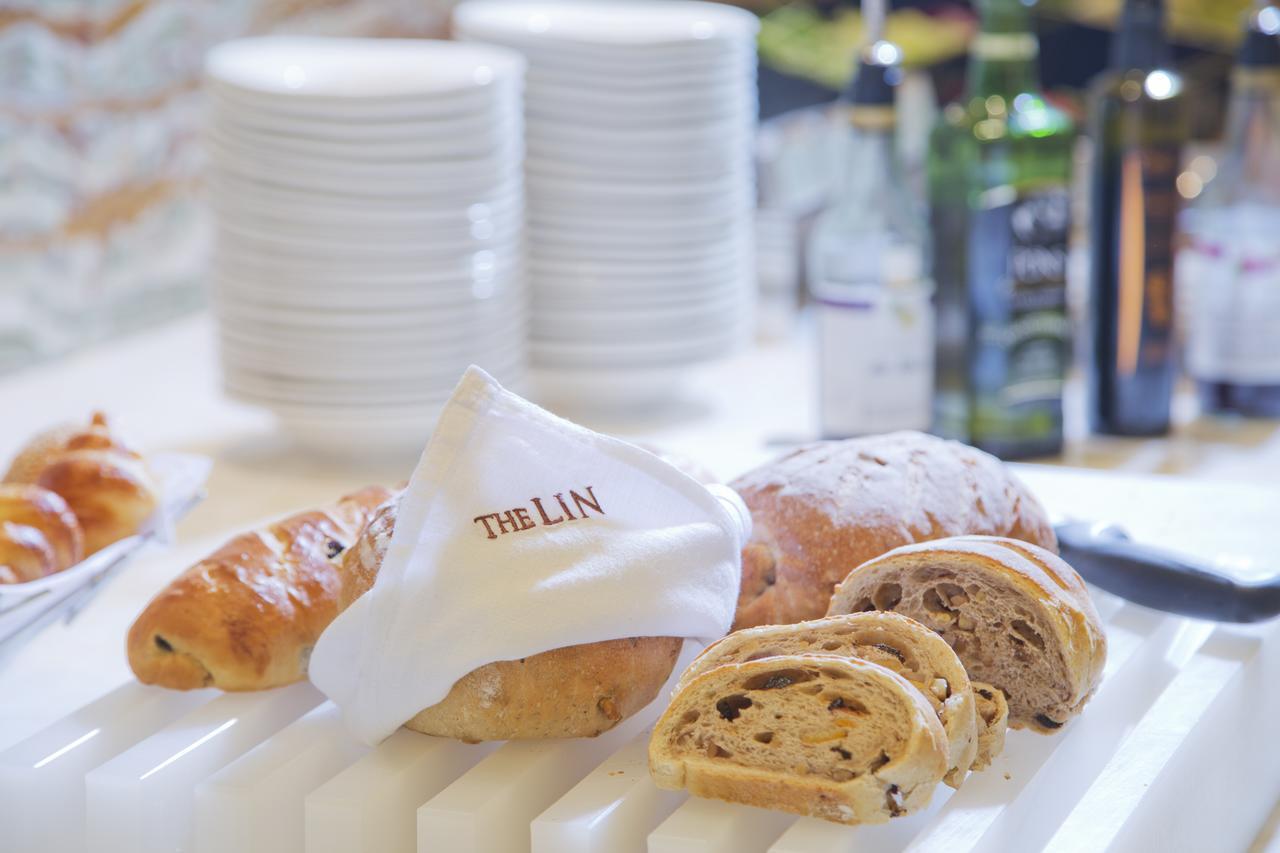 The Lin Hotel Taichung Eksteriør bilde Bread at The LIN