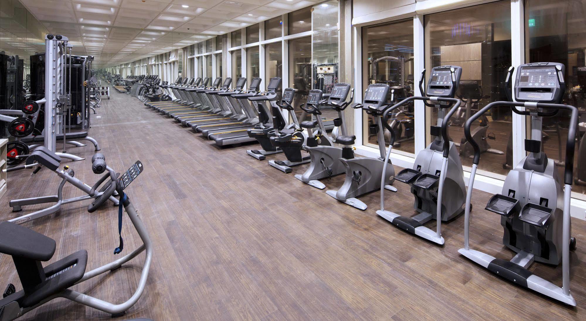 The Lin Hotel Taichung Eksteriør bilde The gym at the hotel